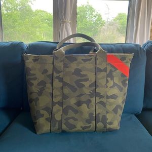 Rothy’s Camo Tote ✨Rare✨